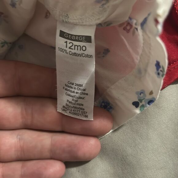 Red Quilted Vest with White Long Sleeve floral Shirt - Picture 4 of 4